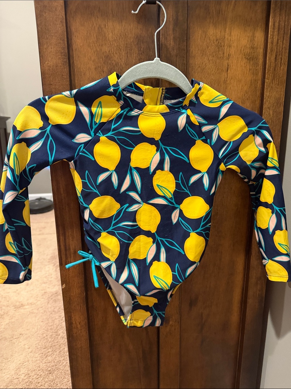 Cat & Jack Girls' Navy & Yellow Lemon Print Long-Sleeve Rashguard